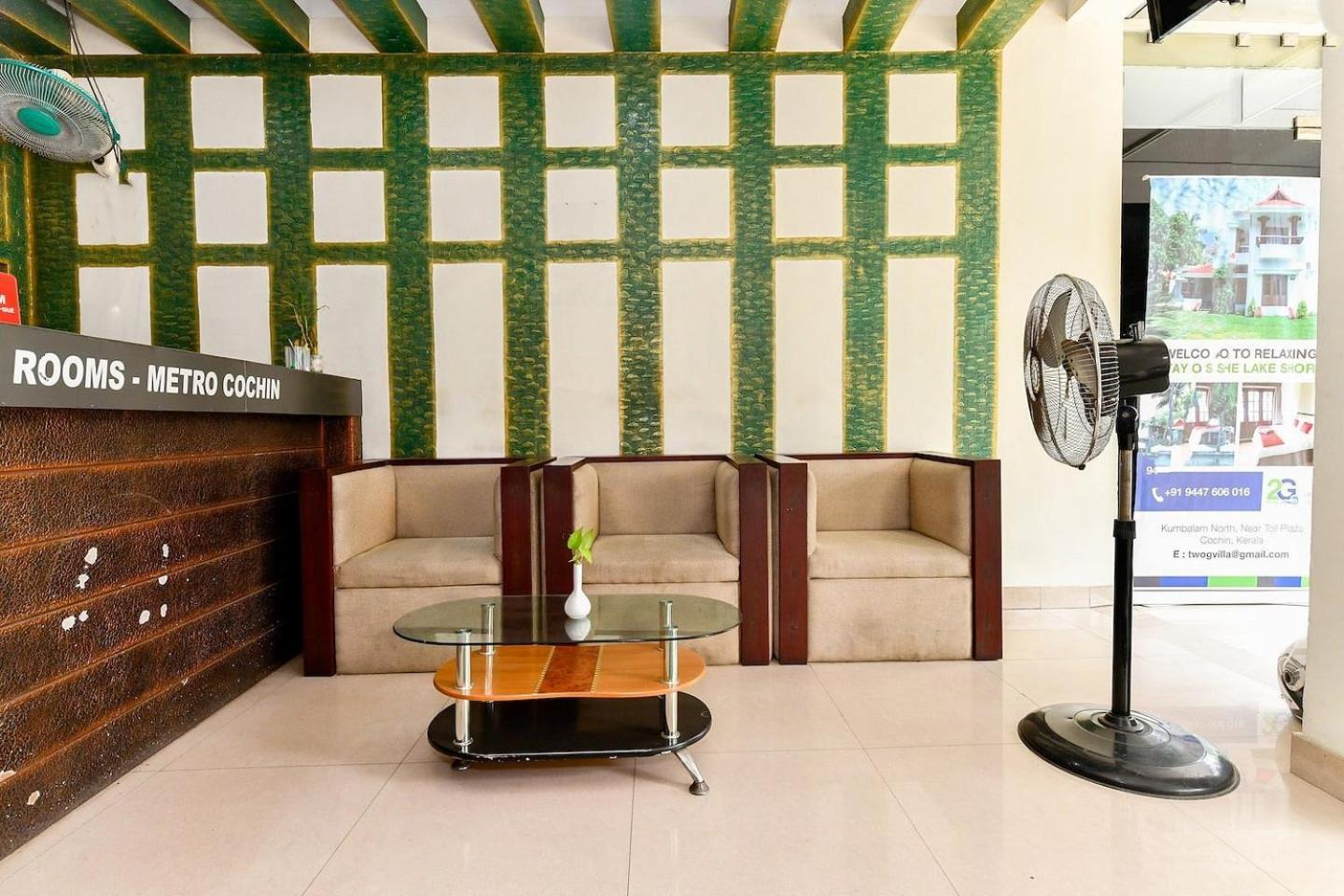Metro Kochin Business Hotel Bagian luar foto